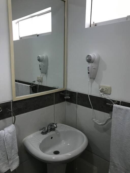 Confortable And Functional Apartment In Miraflores ! Ліма Екстер'єр фото